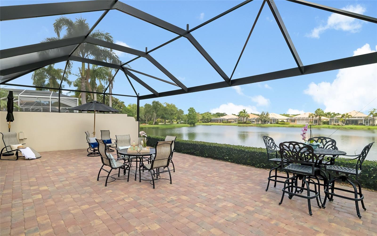 VILLAGEWALK - Residential