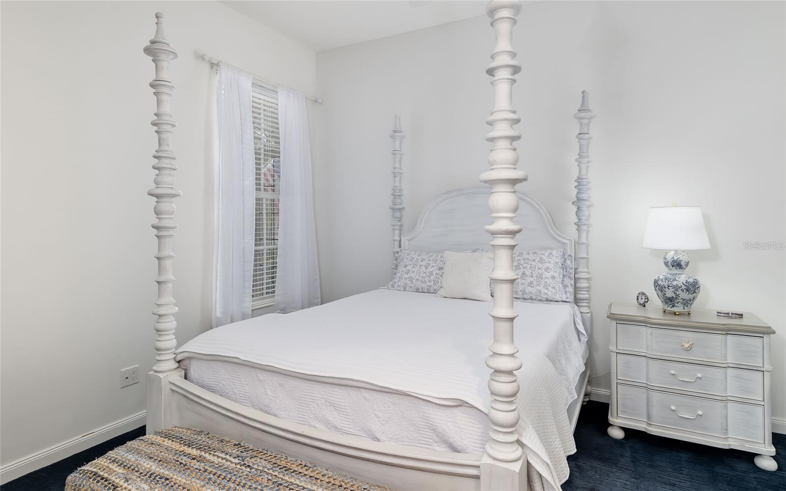 VILLAGEWALK - Residential
