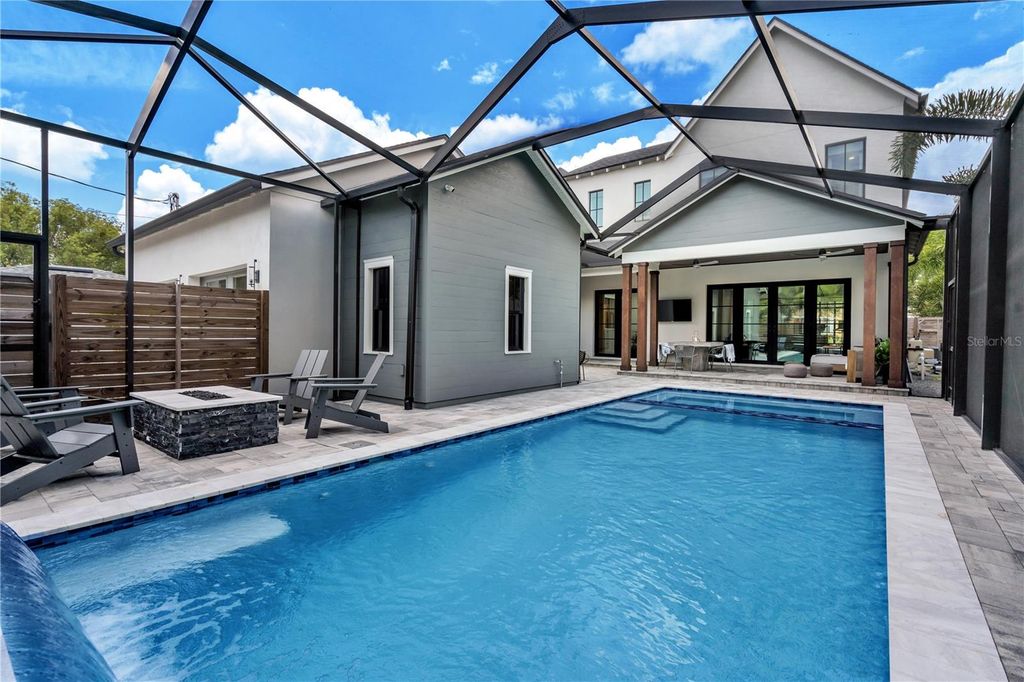 Photo of 2308 N Ridgewood Avenue, Tampa, FL 33602 (MLS # TB8502866)