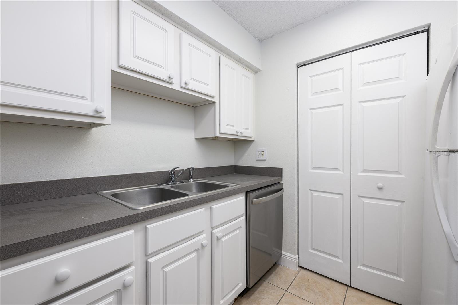 CABANA KEY A CONDO - Residential