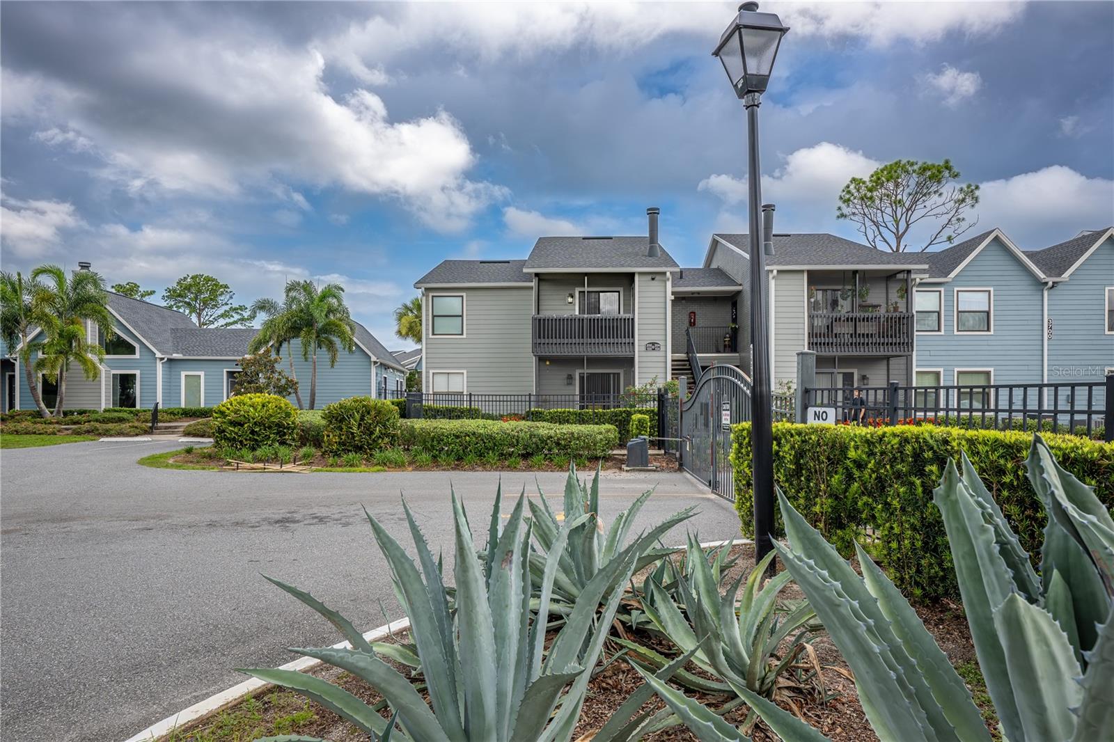 Welcome to this beautifully maintained and move-in-ready 1-bedroom, 1-bathroom condo, perfectly situated on the second floor of the desirable gated community of Cabana Key. Featuring vaulted ceilings and an open layout, this home offers a spacious living area with a dedicated dining space, ideal for both relaxing and entertaining. The unit has been thoughtfully updated in 2025 with a brand-new roof, fresh exterior paint and landscaping, new interior paint, upgraded 5¼” baseboards, a new water heater, and a new electrical panel—great for meeting 4-point inspection requirements. One of the standout features is the fully remodeled bathroom, showcasing a modern walk-in shower, updated vanity, stylish luxury vinyl plank flooring, and a new toilet.
Enjoy indoor-outdoor living with a sliding glass door that opens to a screened-in balcony, complete with a private storage closet. The kitchen comes fully equipped, and the convenience of a full-size washer and dryer is also included. The generously sized primary bedroom features a walk-in closet and plenty of natural light. Cabana Key offers residents a variety of amenities including a clubhouse, swimming pool, fitness center, secure mailboxes, and a playground. The location is unbeatable—just steps from Red Bug Lake Park, Walmart Neighborhood Market, local restaurants, and Red Bug Elementary School. With easy access to SR 436 and the 417 Expressway, commuting throughout Central Florida is a breeze.
This charming and affordable condo is ideal for first-time buyers, investors, or those looking to downsize. It’s turnkey and ready for immediate occupancy—don’t miss your chance to call it home.