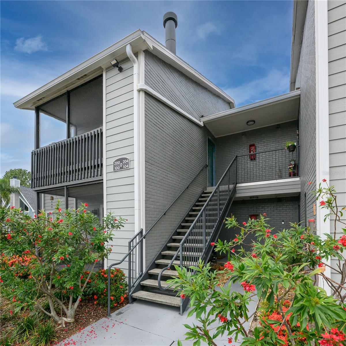 Welcome to this beautifully maintained and move-in-ready 1-bedroom, 1-bathroom condo, perfectly situated on the second floor of the desirable gated community of Cabana Key. Featuring vaulted ceilings and an open layout, this home offers a spacious living area with a dedicated dining space, ideal for both relaxing and entertaining. The unit has been thoughtfully updated in 2025 with a brand-new roof, fresh exterior paint and landscaping, new interior paint, upgraded 5¼” baseboards, a new water heater, and a new electrical panel—great for meeting 4-point inspection requirements. One of the standout features is the fully remodeled bathroom, showcasing a modern walk-in shower, updated vanity, stylish luxury vinyl plank flooring, and a new toilet.
Enjoy indoor-outdoor living with a sliding glass door that opens to a screened-in balcony, complete with a private storage closet. The kitchen comes fully equipped, and the convenience of a full-size washer and dryer is also included. The generously sized primary bedroom features a walk-in closet and plenty of natural light. Cabana Key offers residents a variety of amenities including a clubhouse, swimming pool, fitness center, secure mailboxes, and a playground. The location is unbeatable—just steps from Red Bug Lake Park, Walmart Neighborhood Market, local restaurants, and Red Bug Elementary School. With easy access to SR 436 and the 417 Expressway, commuting throughout Central Florida is a breeze.
This charming and affordable condo is ideal for first-time buyers, investors, or those looking to downsize. It’s turnkey and ready for immediate occupancy—don’t miss your chance to call it home.