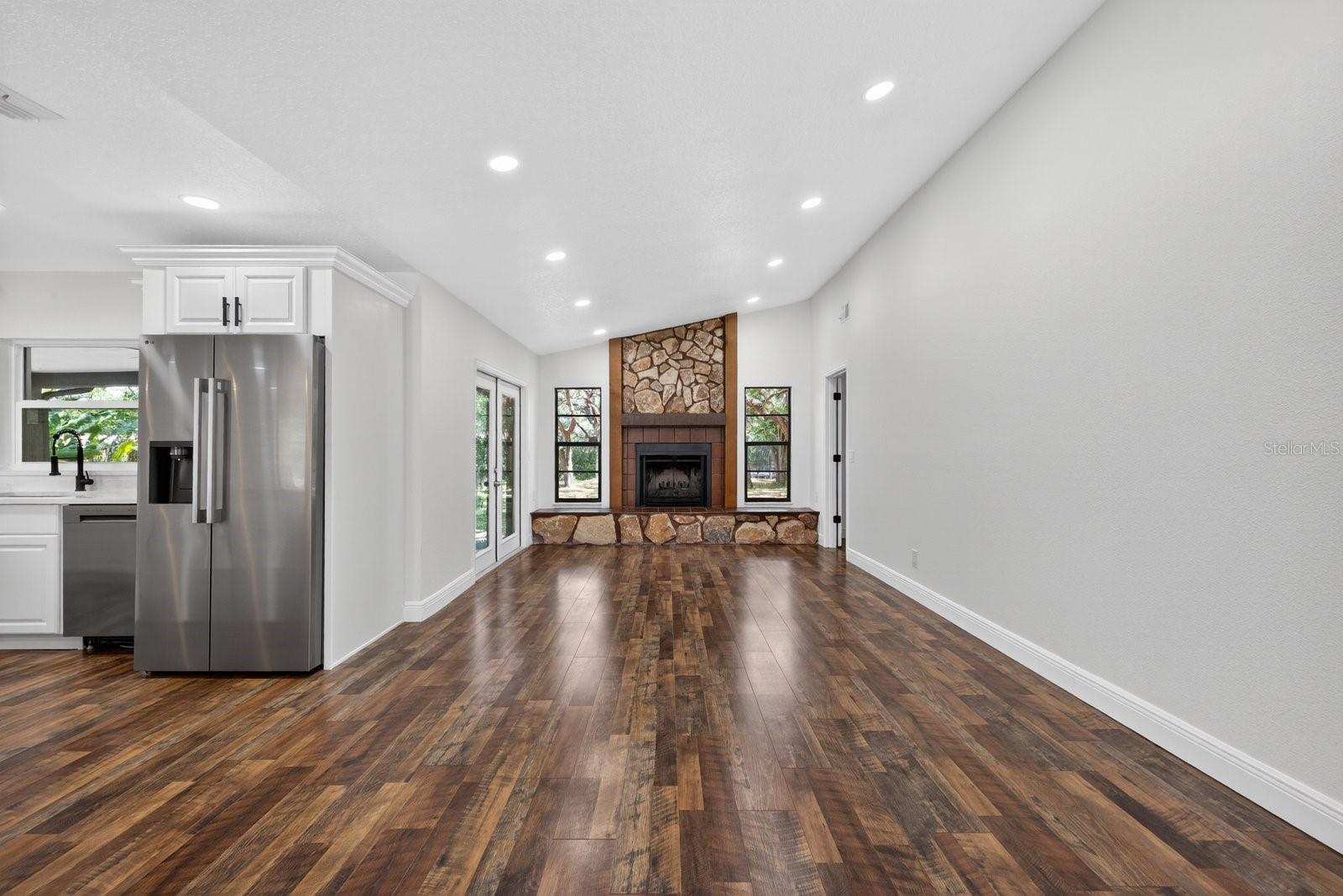 BAY WOODS-UNIT I - Residential