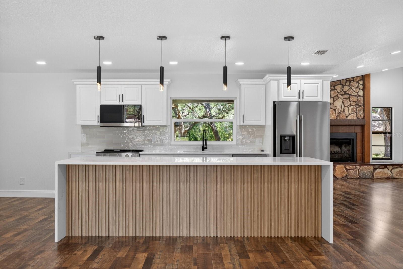 BAY WOODS-UNIT I - Residential
