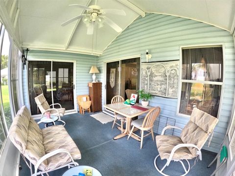 A home in LADY LAKE