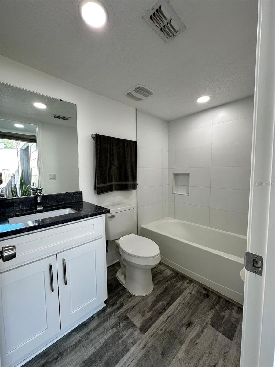 QUAIL HOLLOW/RIO PINAR - Residential Lease