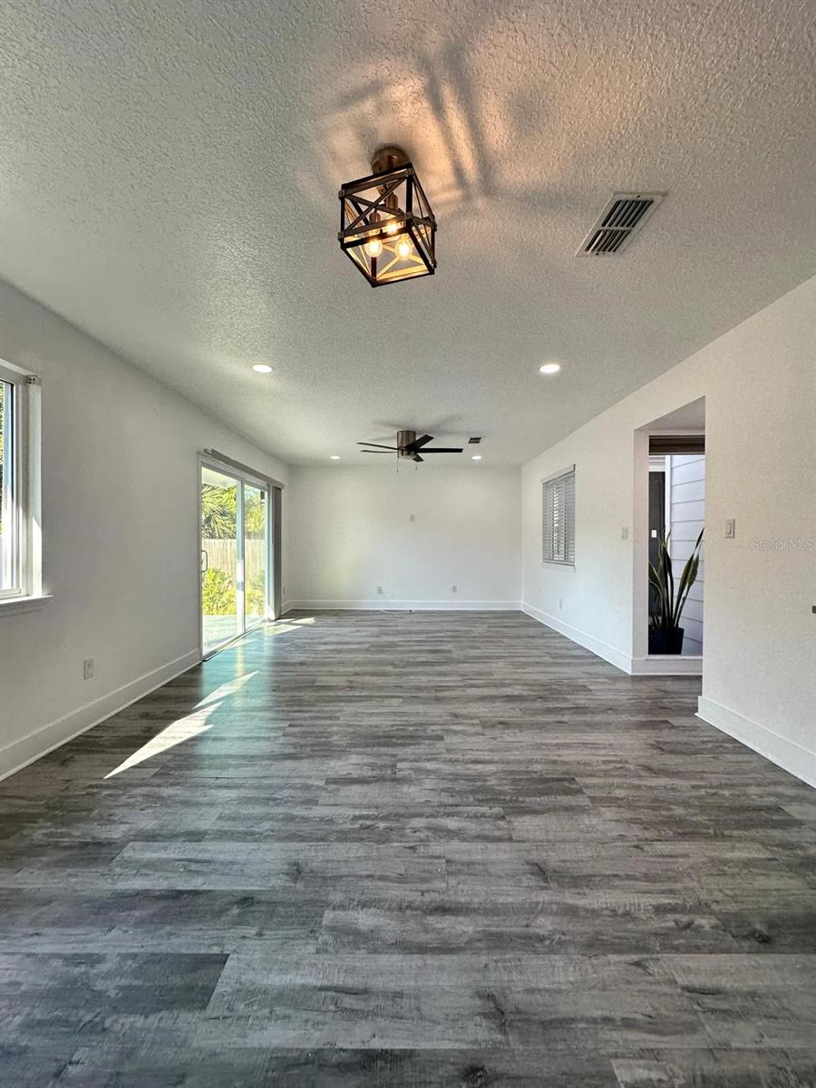 QUAIL HOLLOW/RIO PINAR - Residential Lease