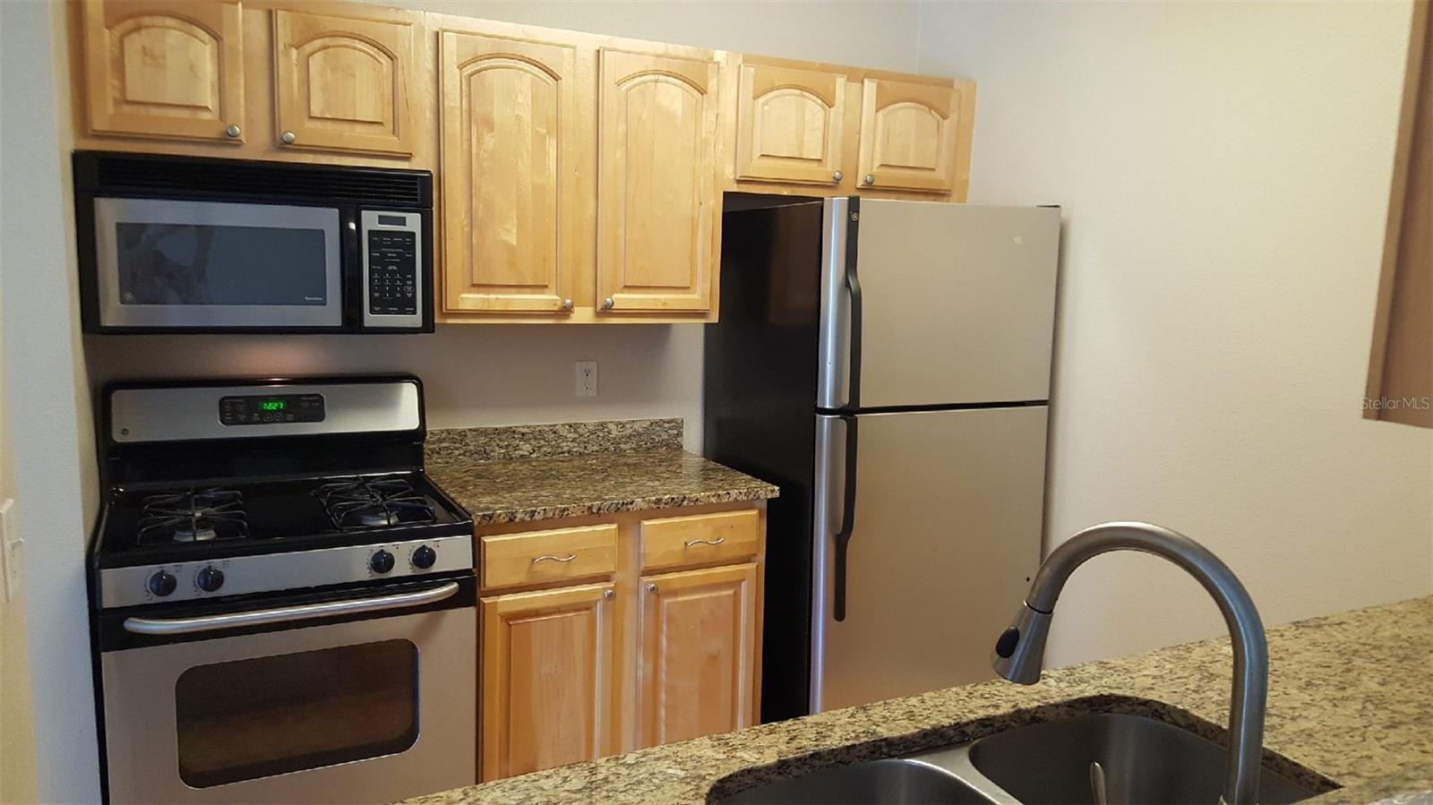 MIRIADA CONDO - Residential Lease