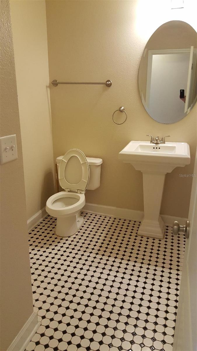 MIRIADA CONDO - Residential Lease