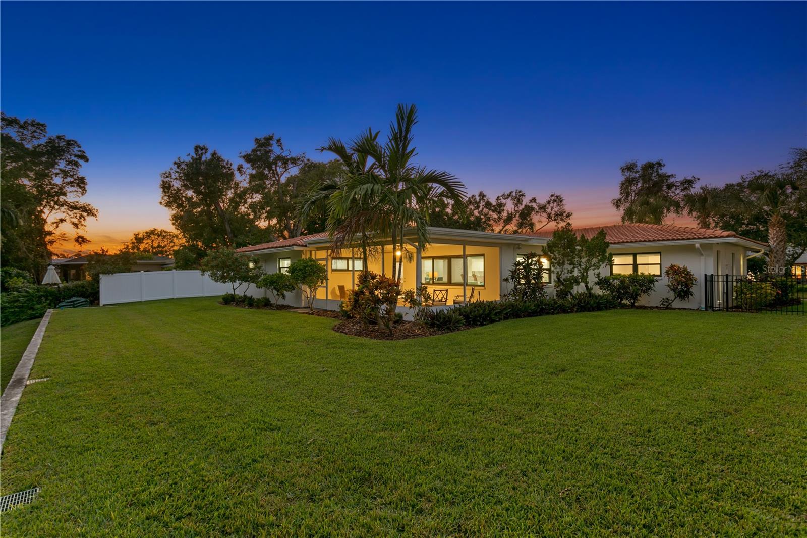 SNELL ISLES ESTATES - Residential