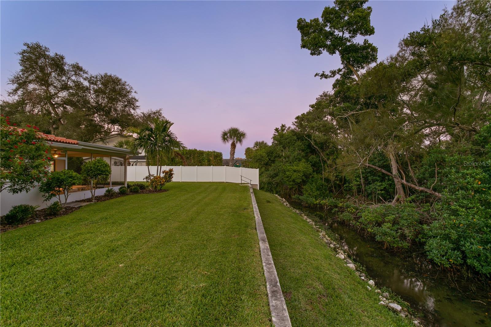 SNELL ISLES ESTATES - Residential