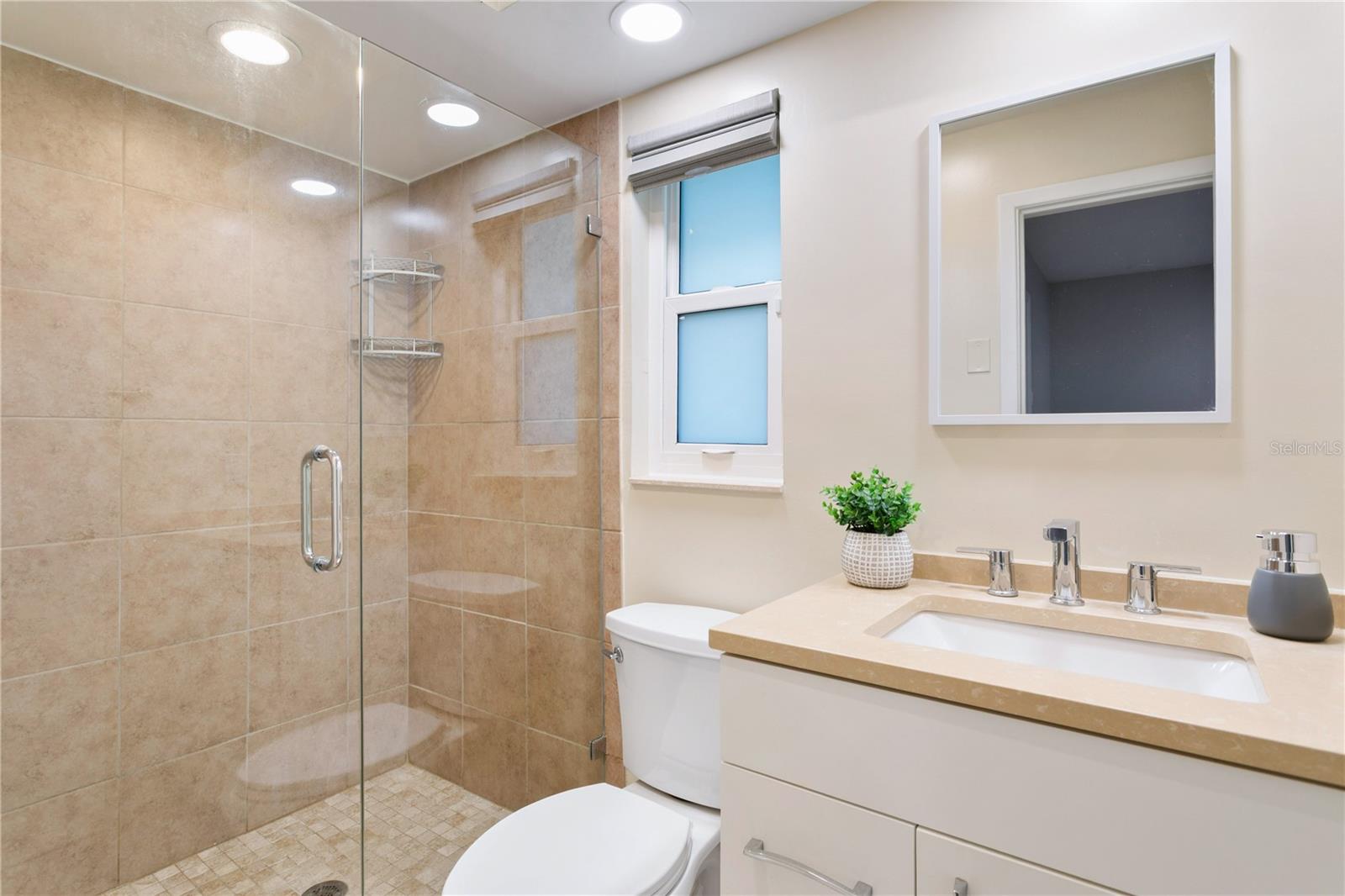 SNELL ISLES ESTATES - Residential