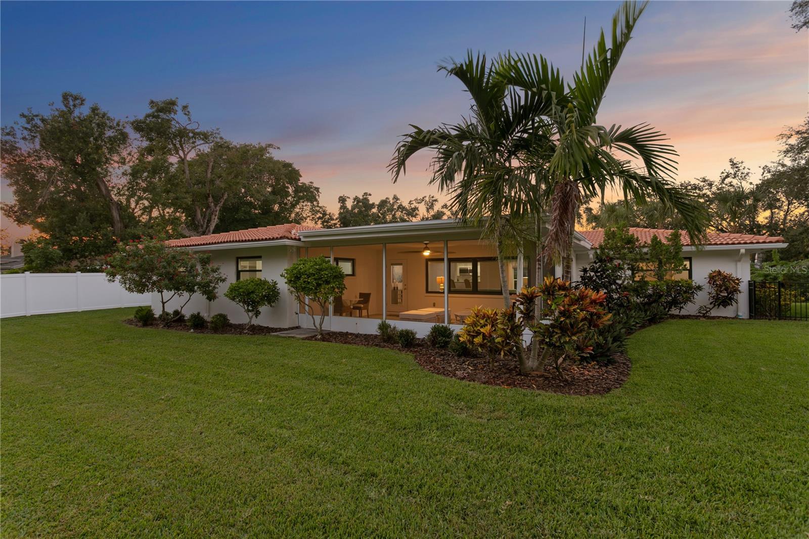 SNELL ISLES ESTATES - Residential