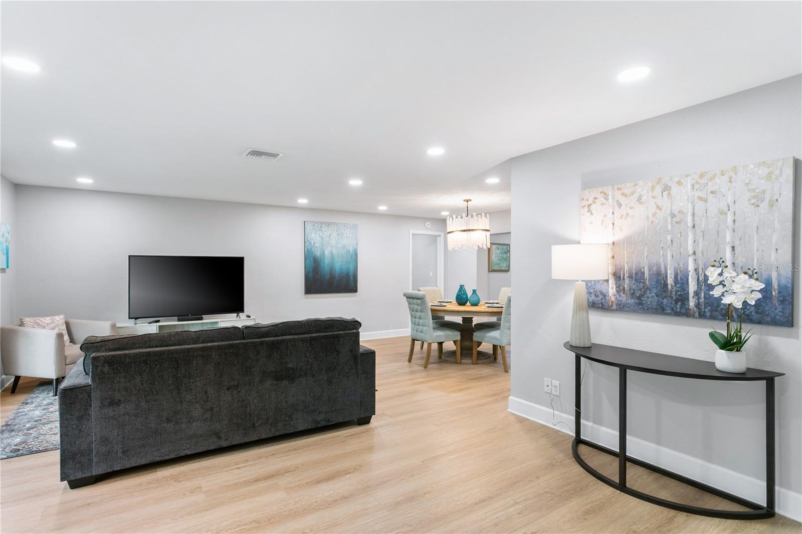 SNELL ISLES ESTATES - Residential