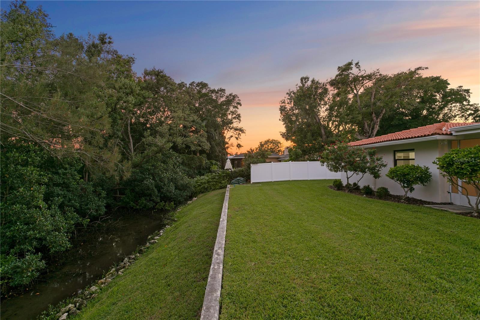 SNELL ISLES ESTATES - Residential