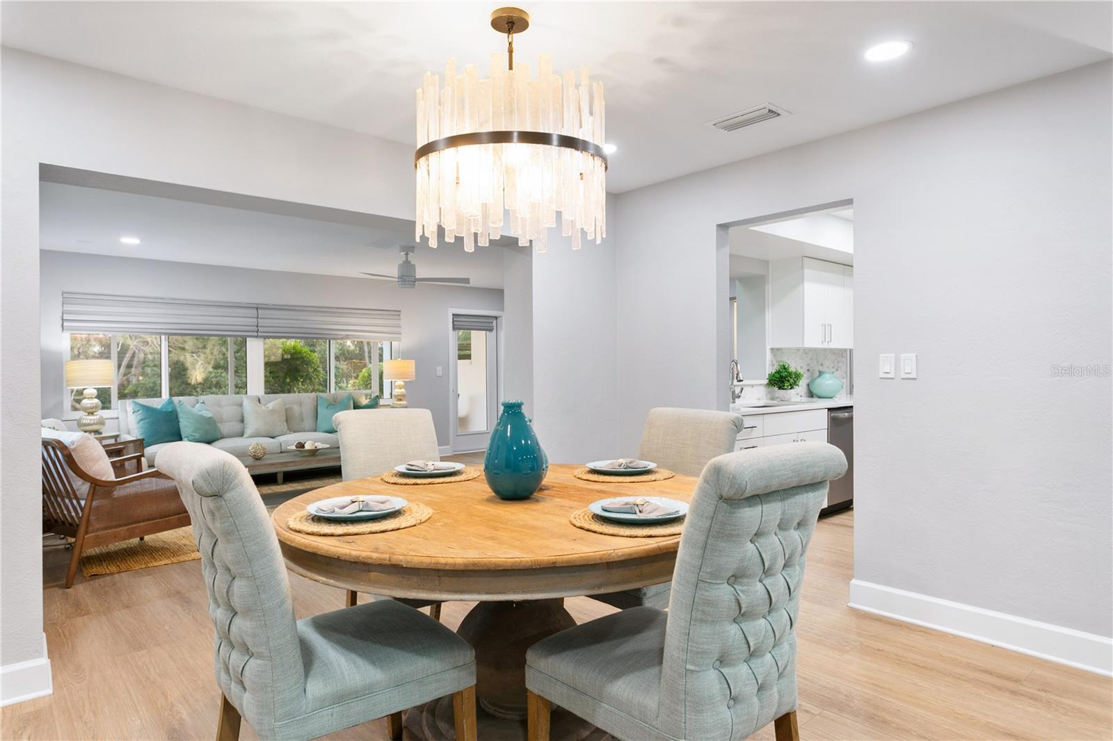 SNELL ISLES ESTATES - Residential