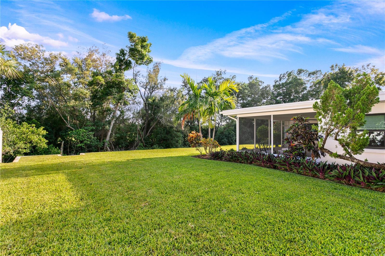 SNELL ISLES ESTATES - Residential