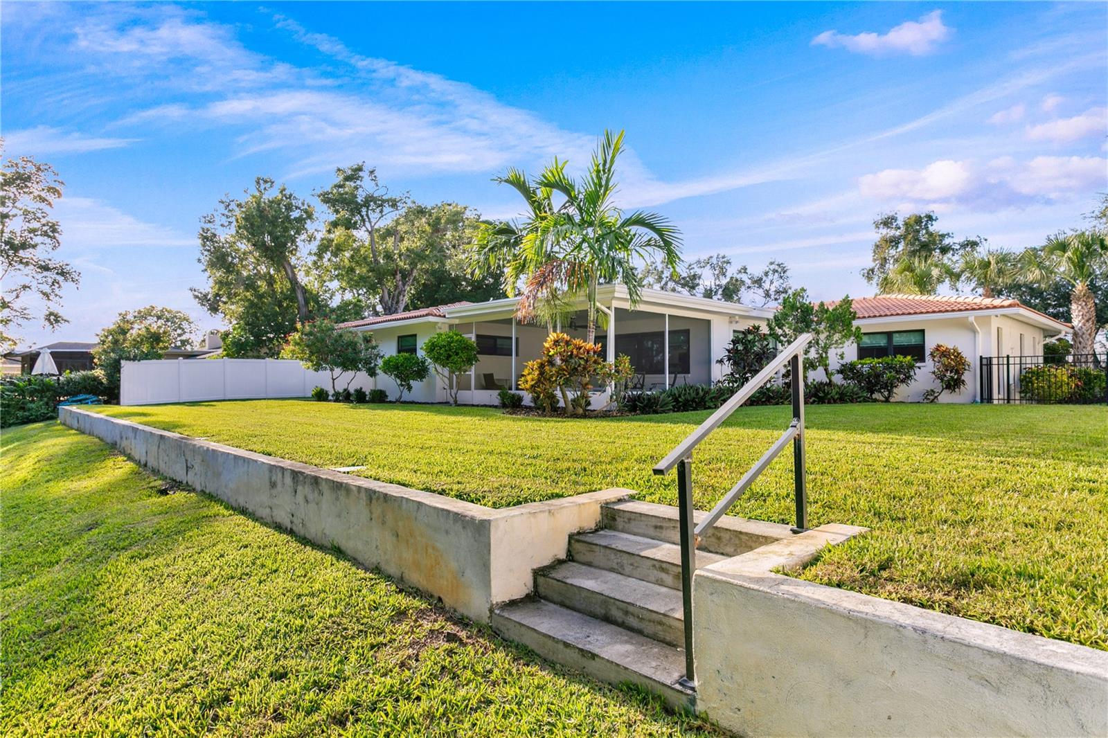 SNELL ISLES ESTATES - Residential