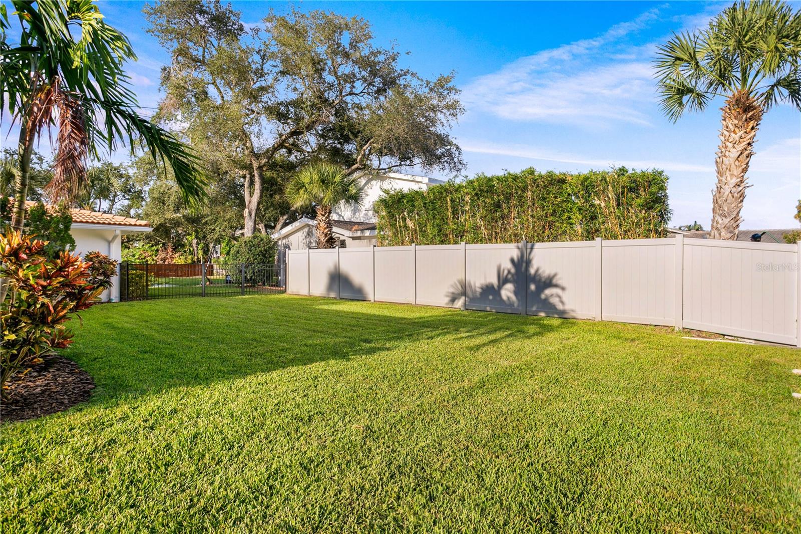 SNELL ISLES ESTATES - Residential