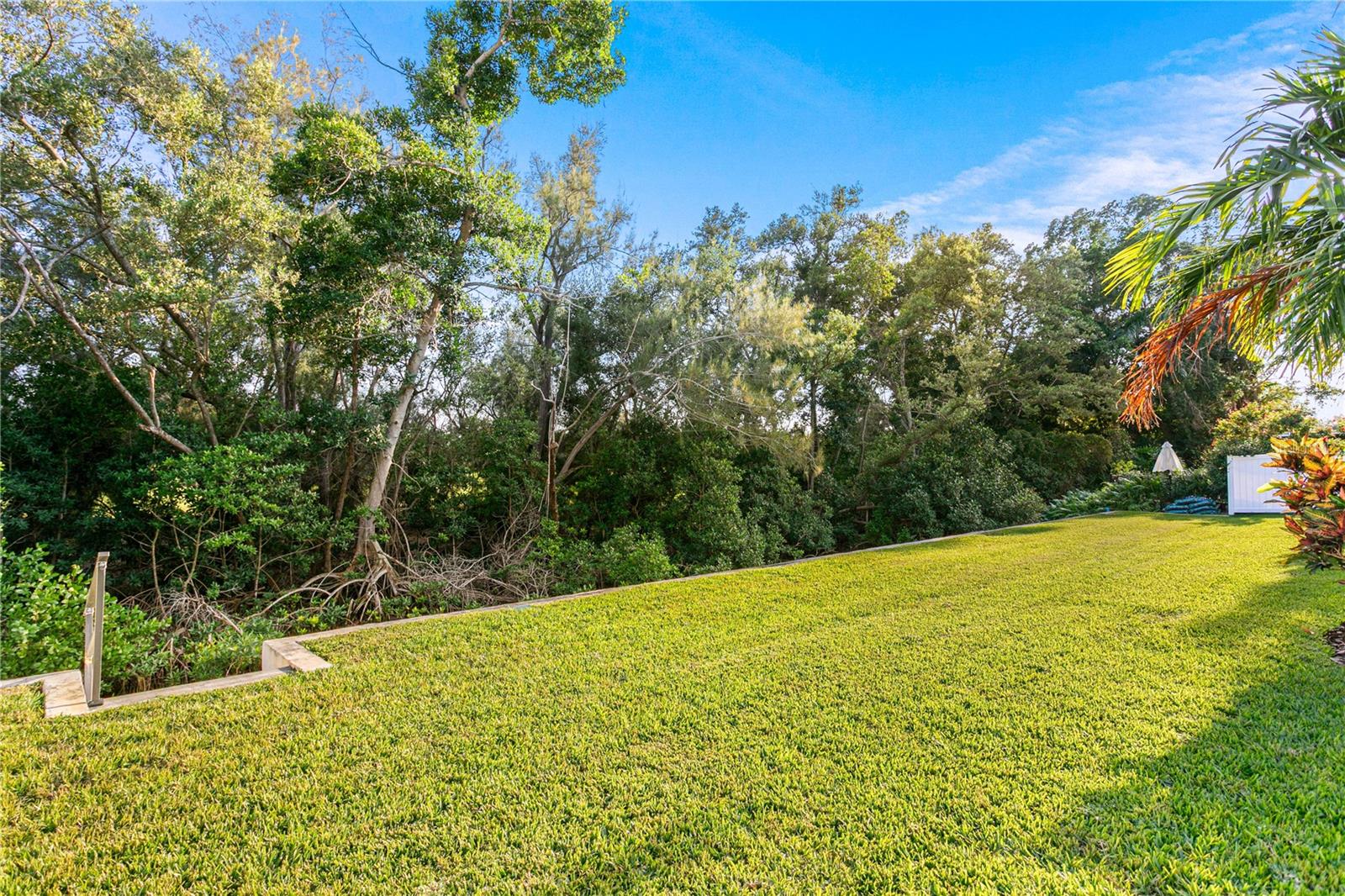 SNELL ISLES ESTATES - Residential