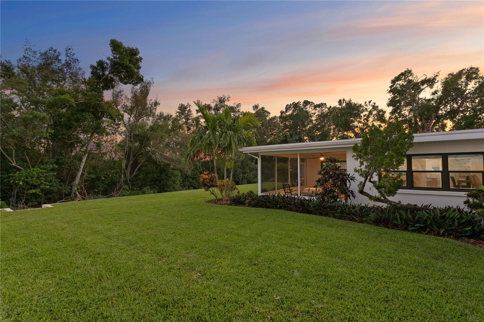 SNELL ISLES ESTATES - Residential