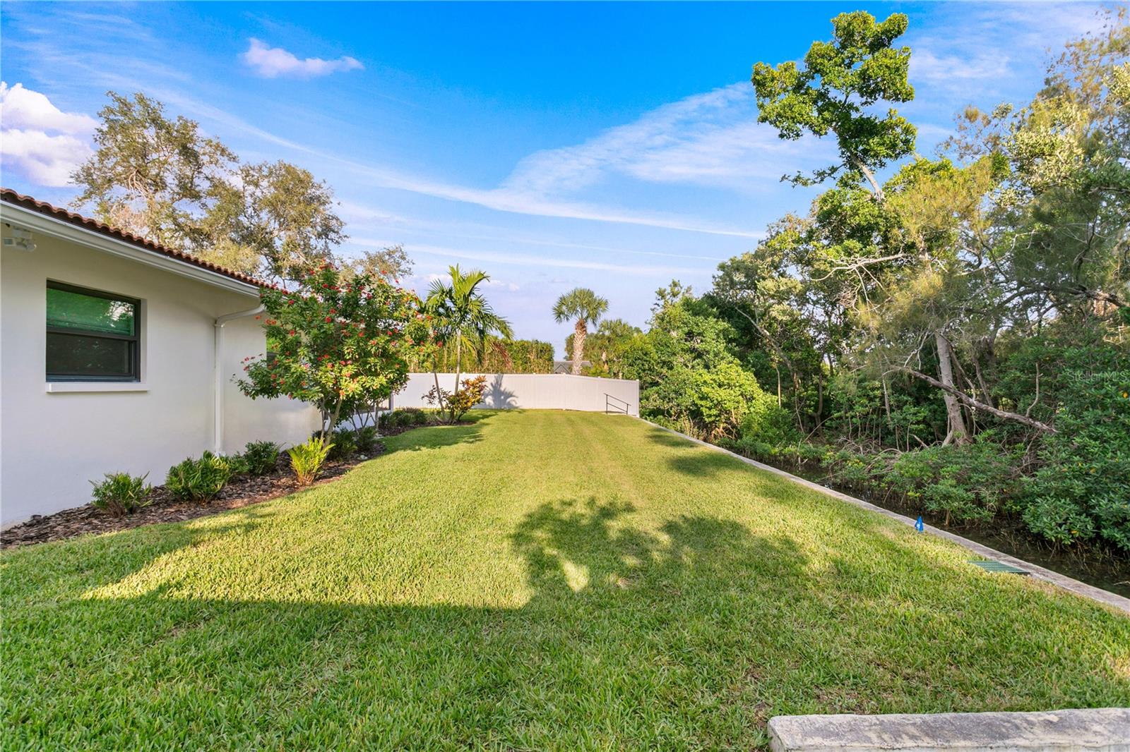 SNELL ISLES ESTATES - Residential