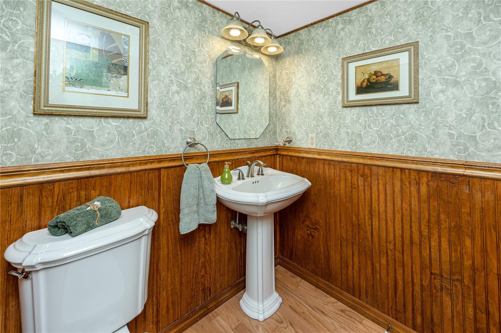 PINELLAS GROVES - Residential