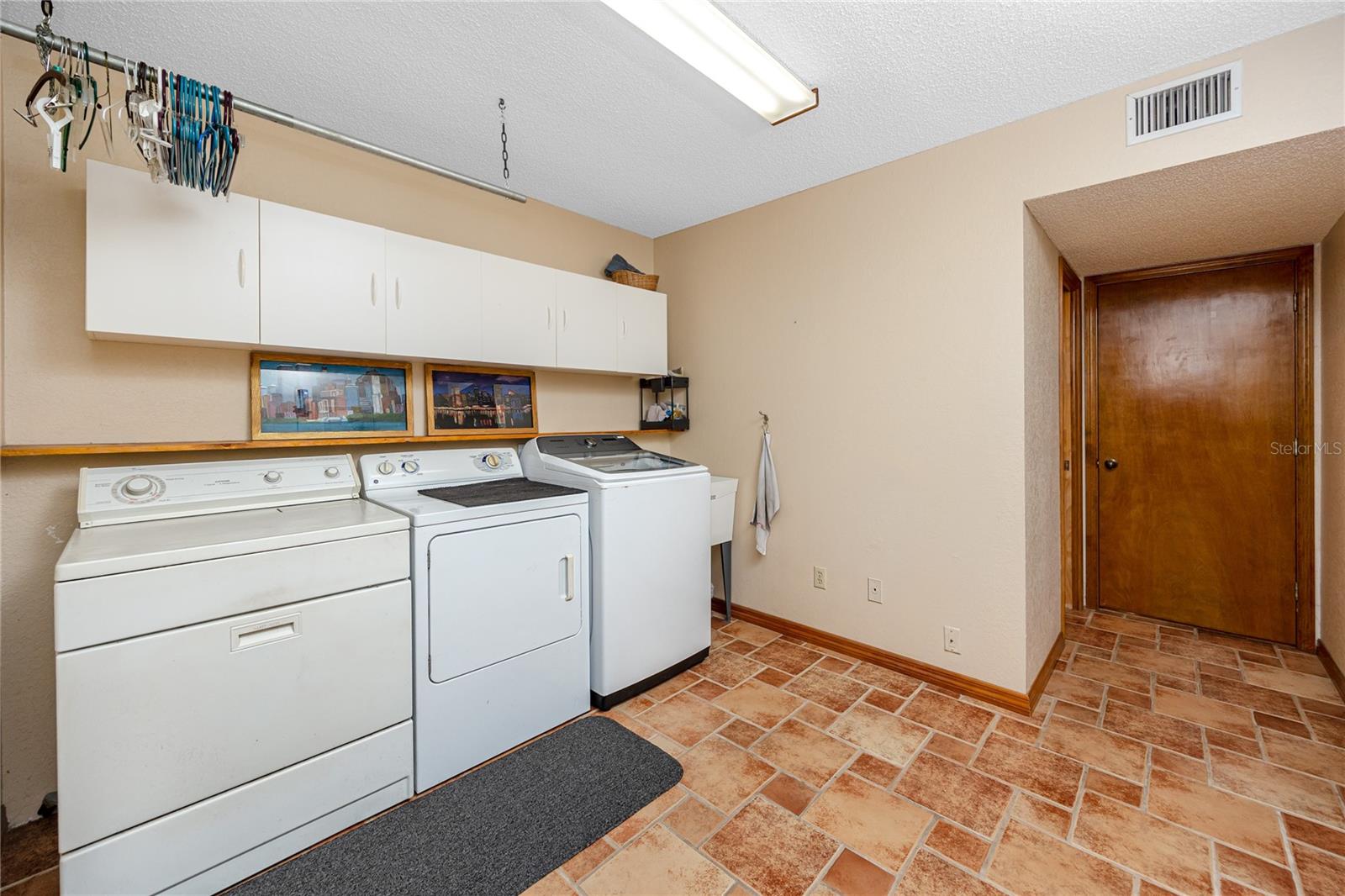 PINELLAS GROVES - Residential