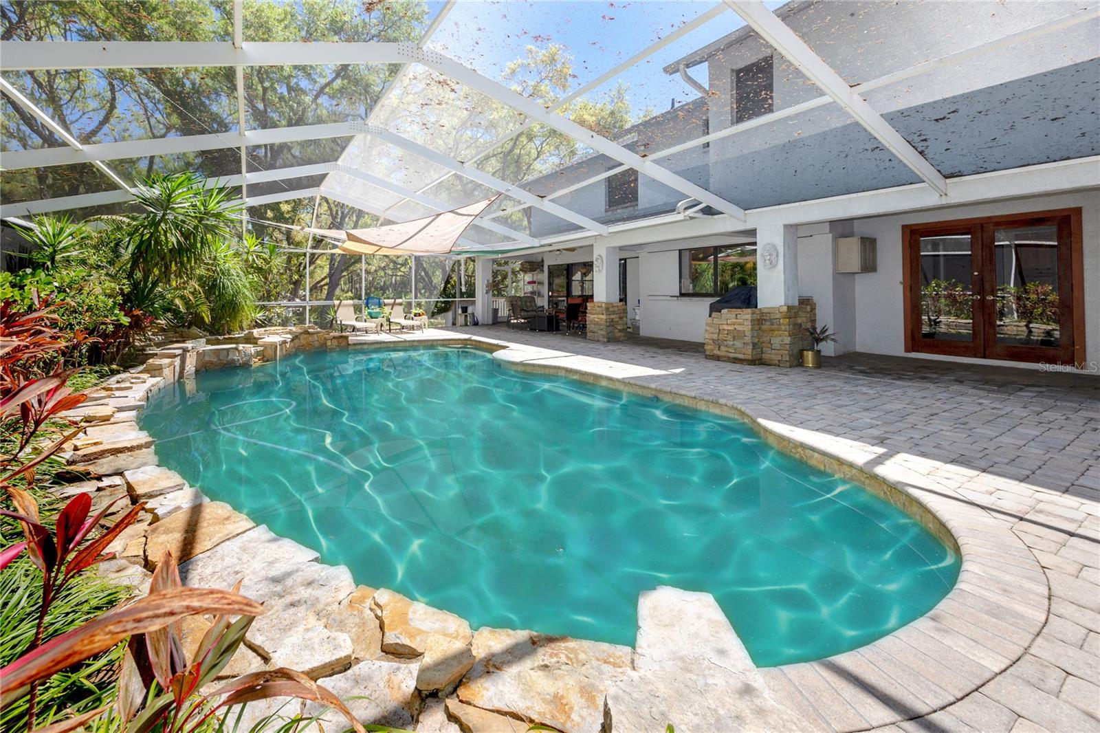 PINELLAS GROVES - Residential