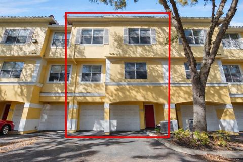Photo of 2837 Shadow View Circle #2837, Maitland, FL 32751 (MLS # O6382993)