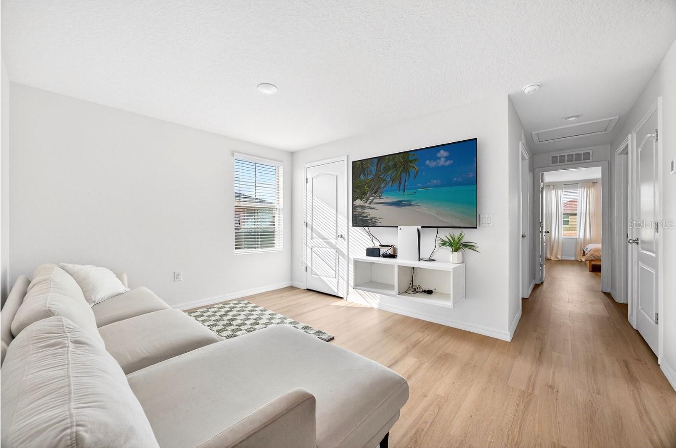 KINDRED PH 1E - Residential Lease