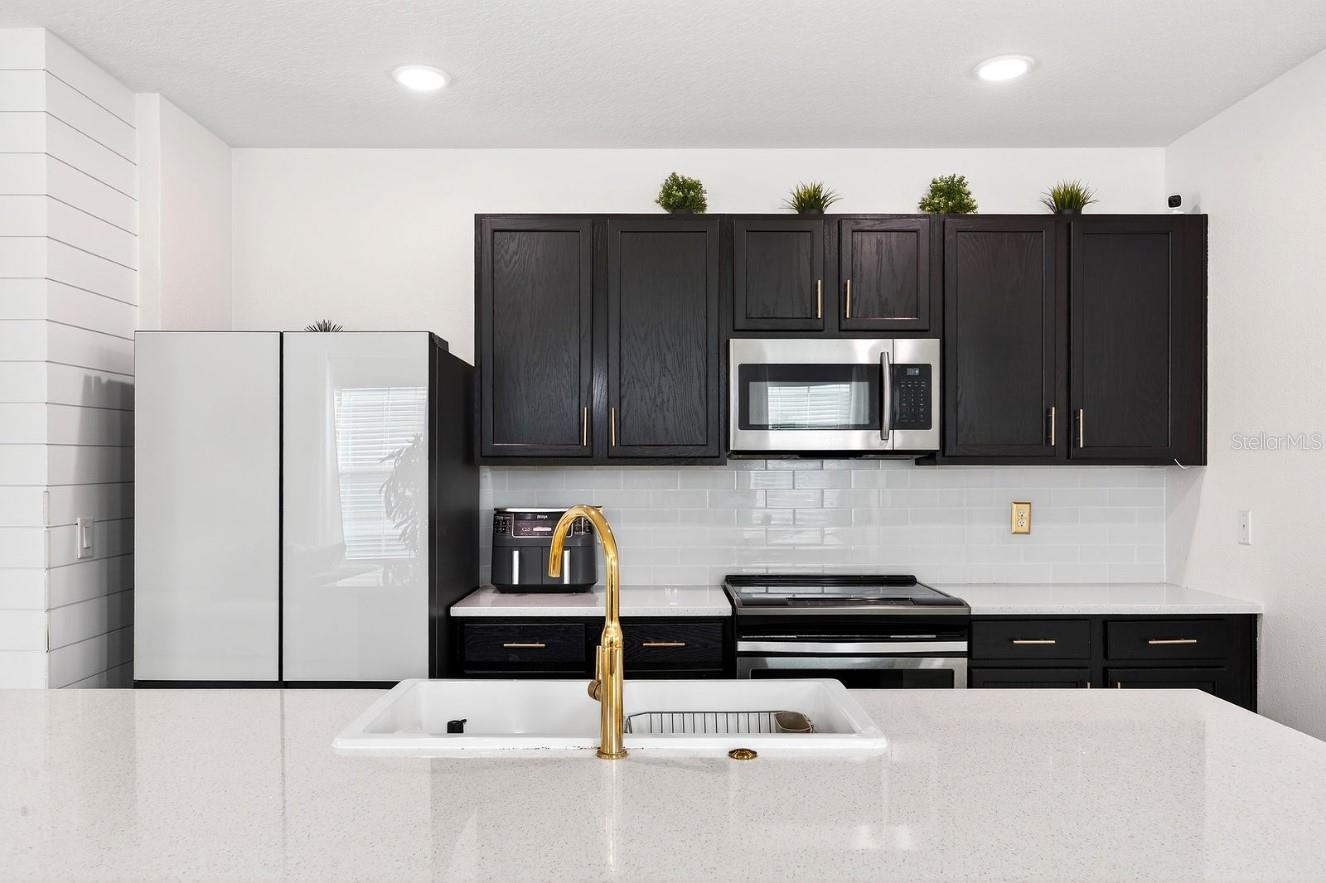 KINDRED PH 1E - Residential Lease