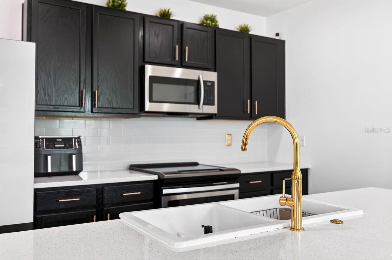 KINDRED PH 1E - Residential Lease