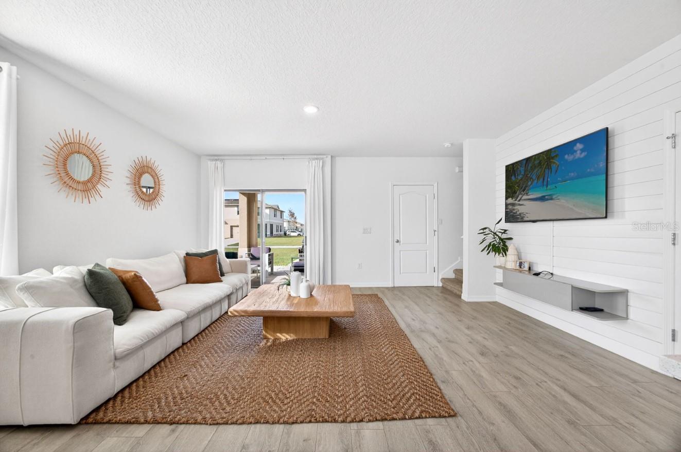 KINDRED PH 1E - Residential Lease