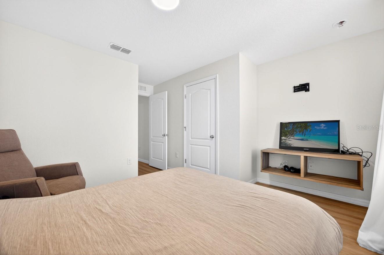 KINDRED PH 1E - Residential Lease