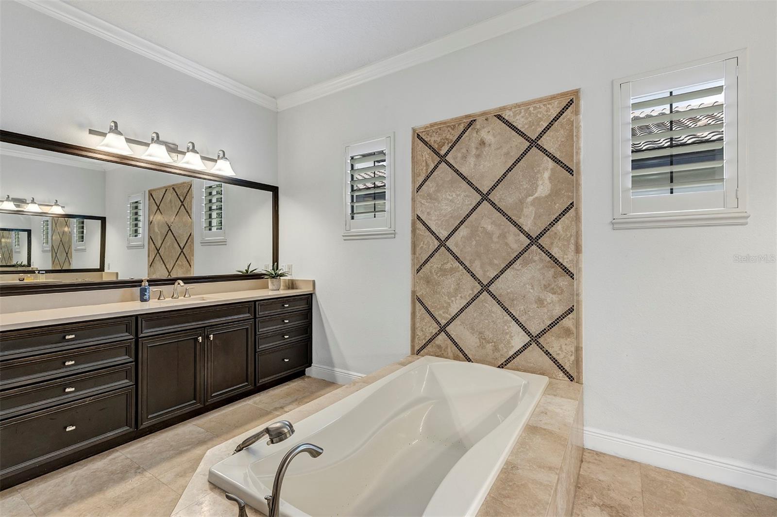 WATERSTONE - Residential