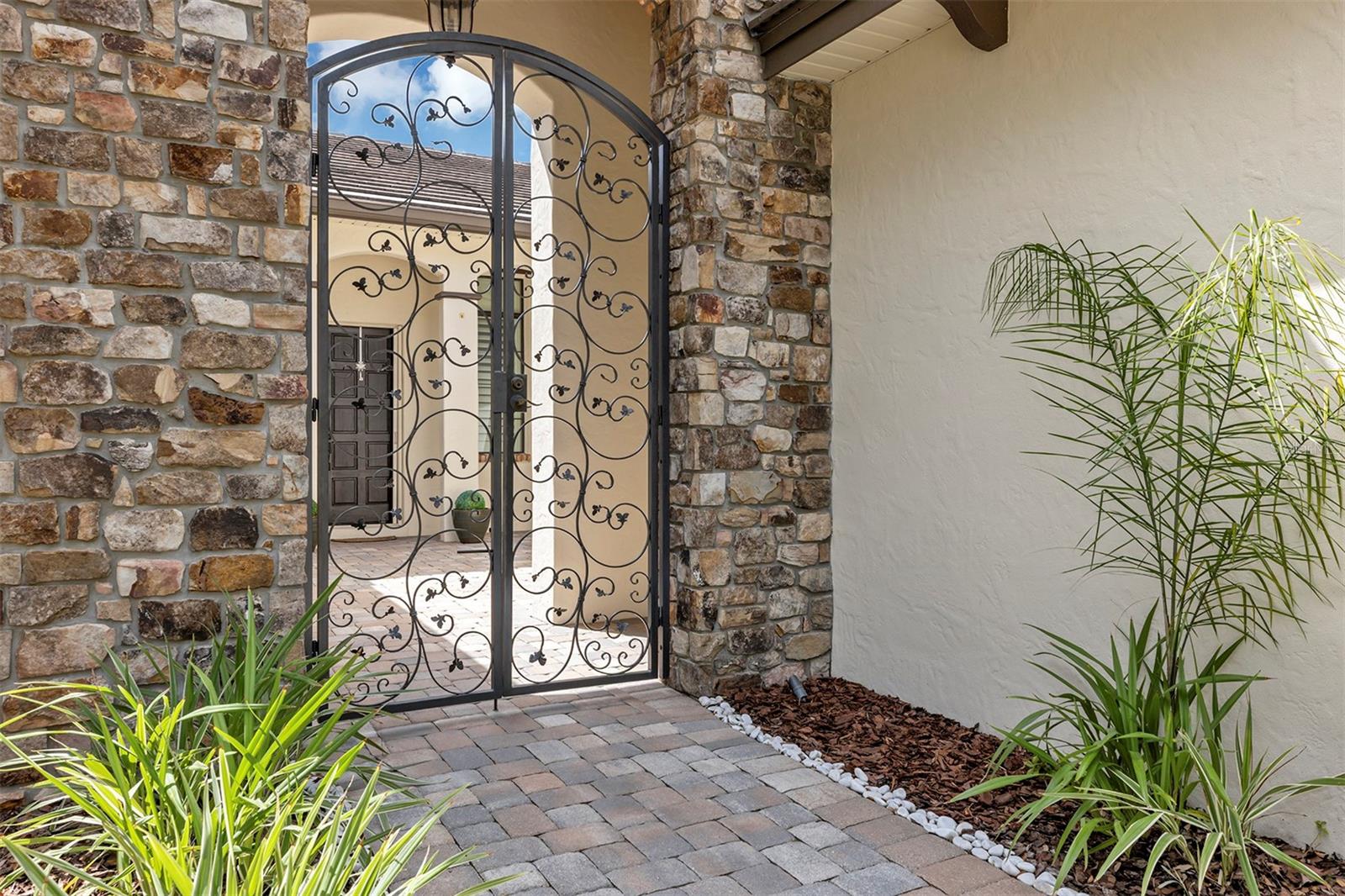 WATERSTONE - Residential