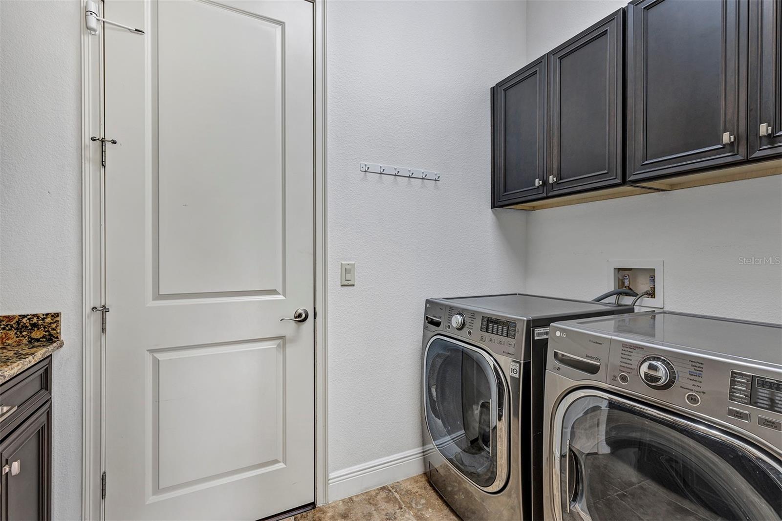 WATERSTONE - Residential