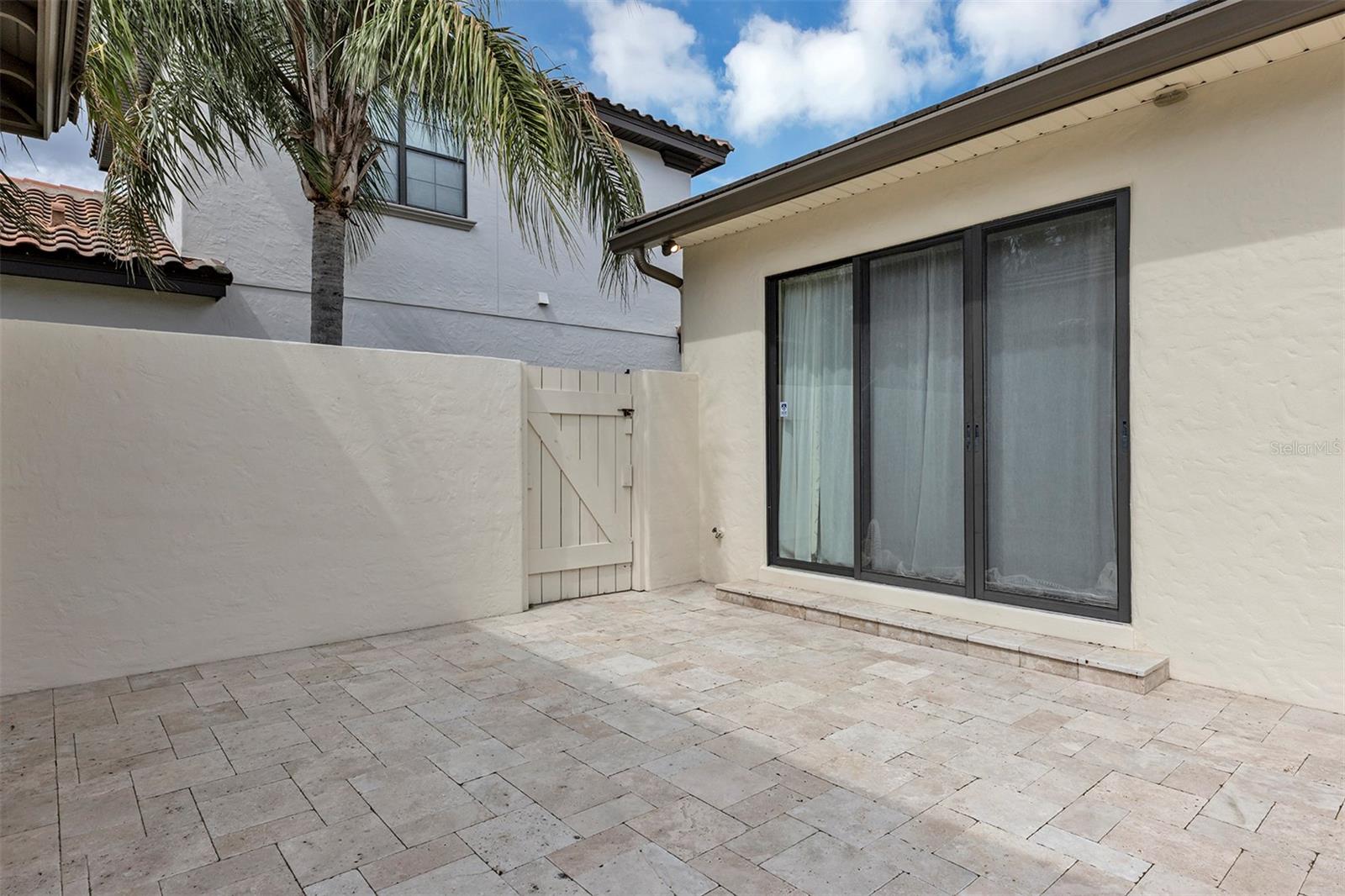 WATERSTONE - Residential