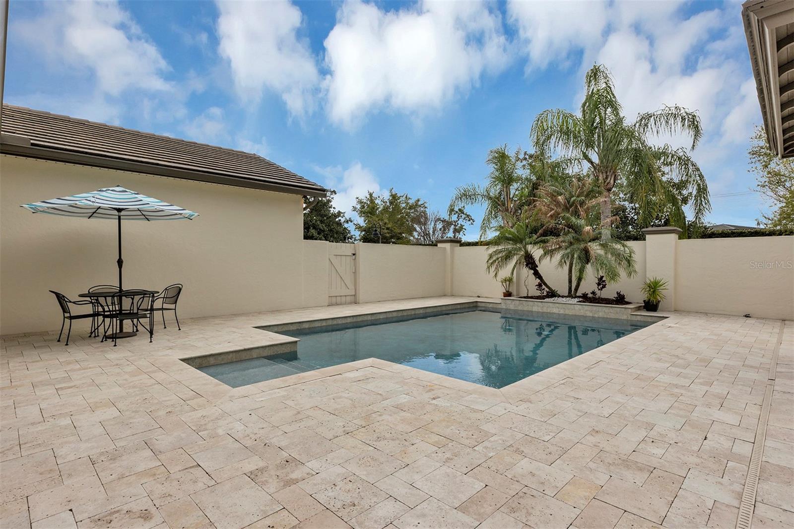 WATERSTONE - Residential