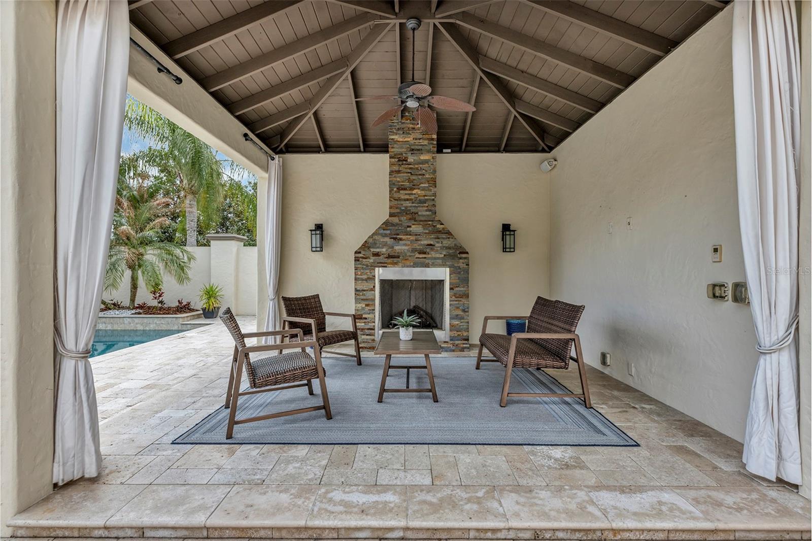 WATERSTONE - Residential