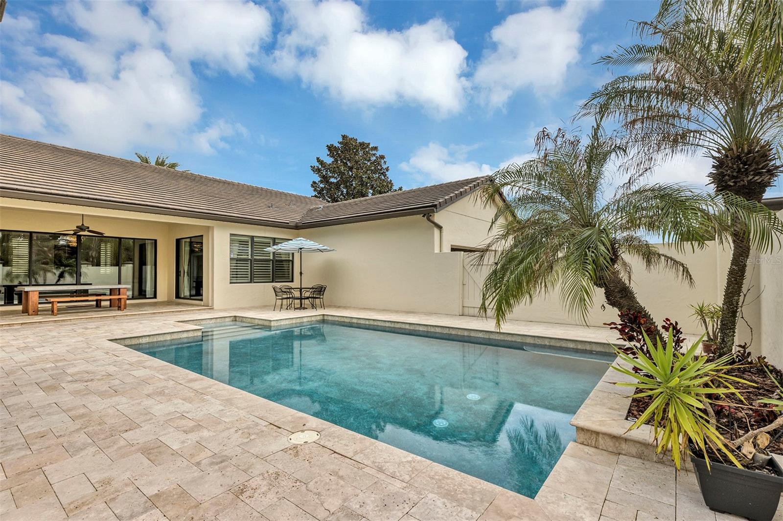 WATERSTONE - Residential