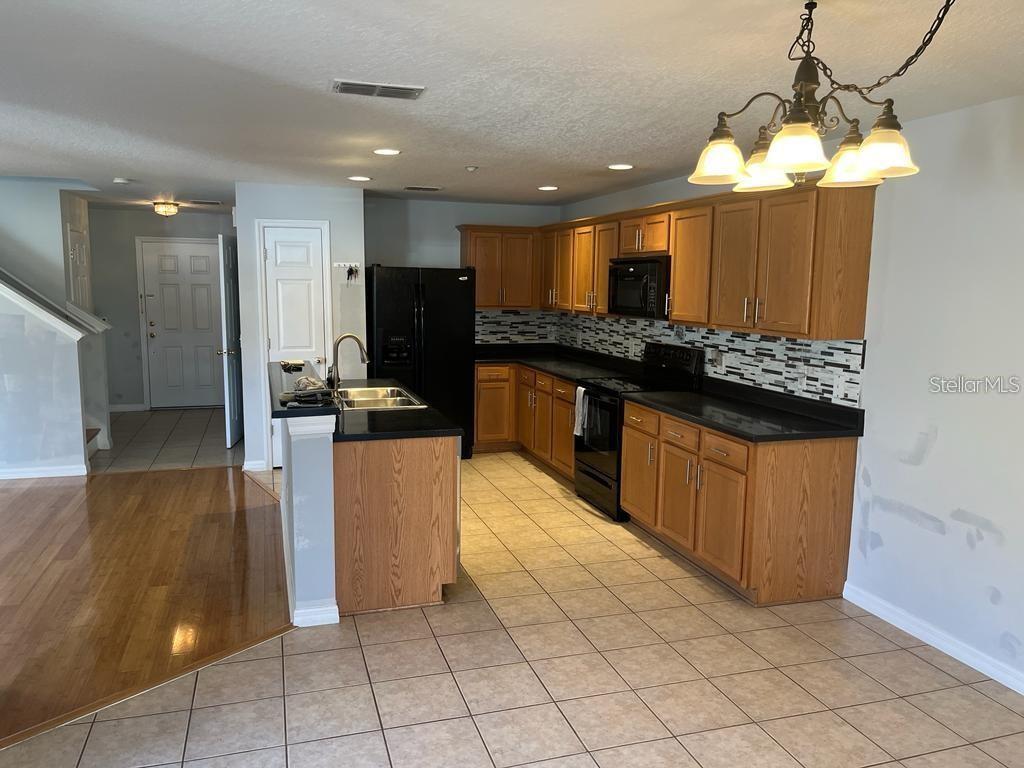 ORCHARD A1-A26 B1 B2 C D1-D4 - Residential Lease