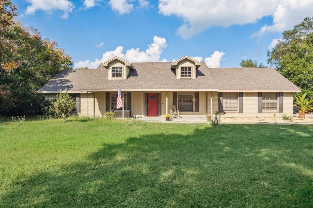 Photo of 8107 Steeplechase Boulevard, Orlando, FL 32818 (MLS # O6364622)