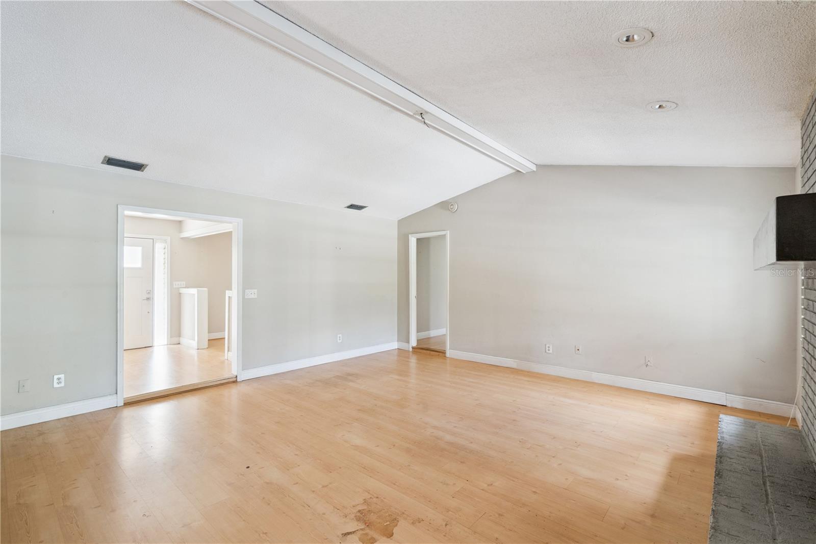 8107 STEEPLECHASE BOULEVARD