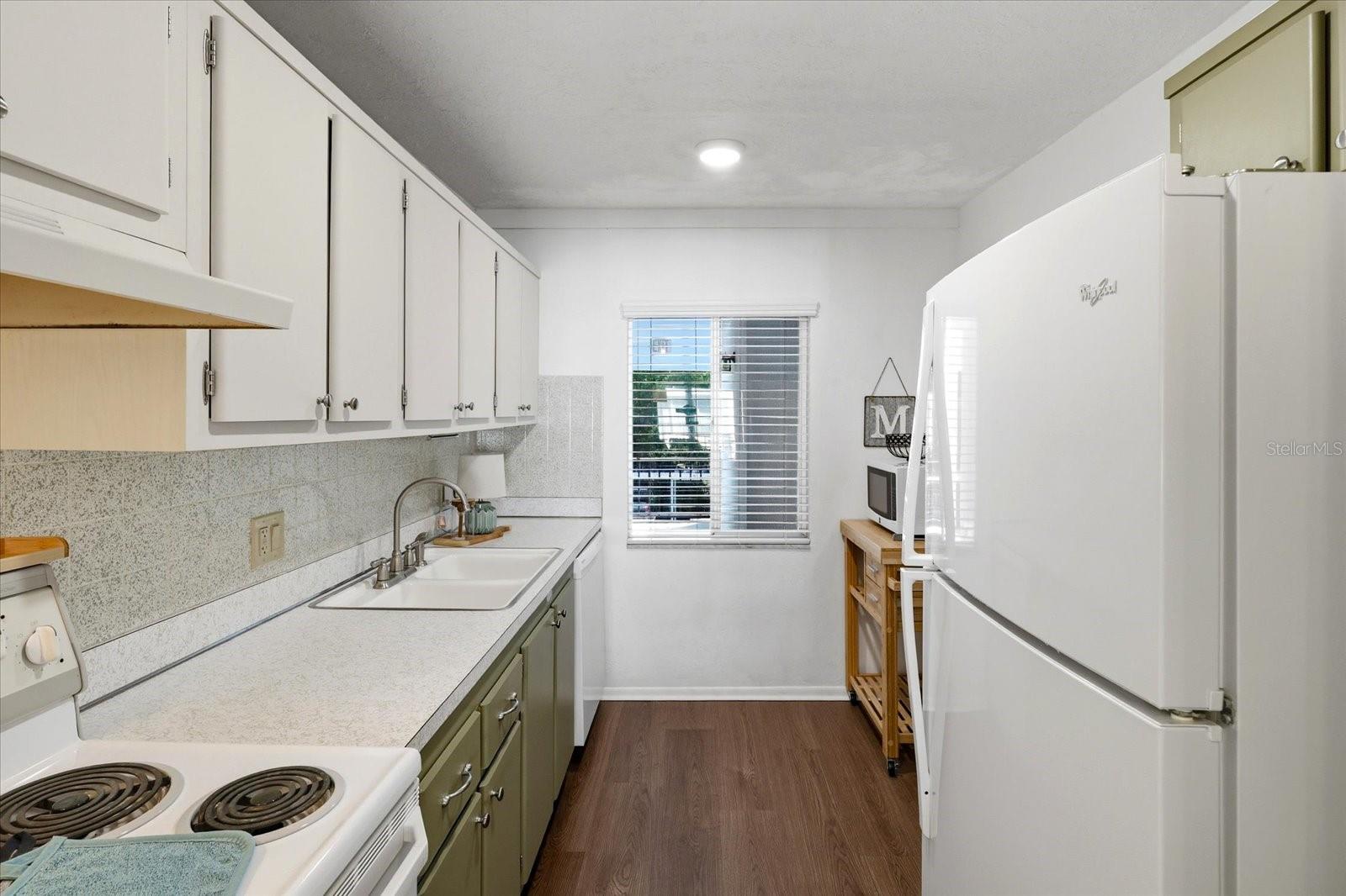 MARILYN PINES CONDO APTS - Residential