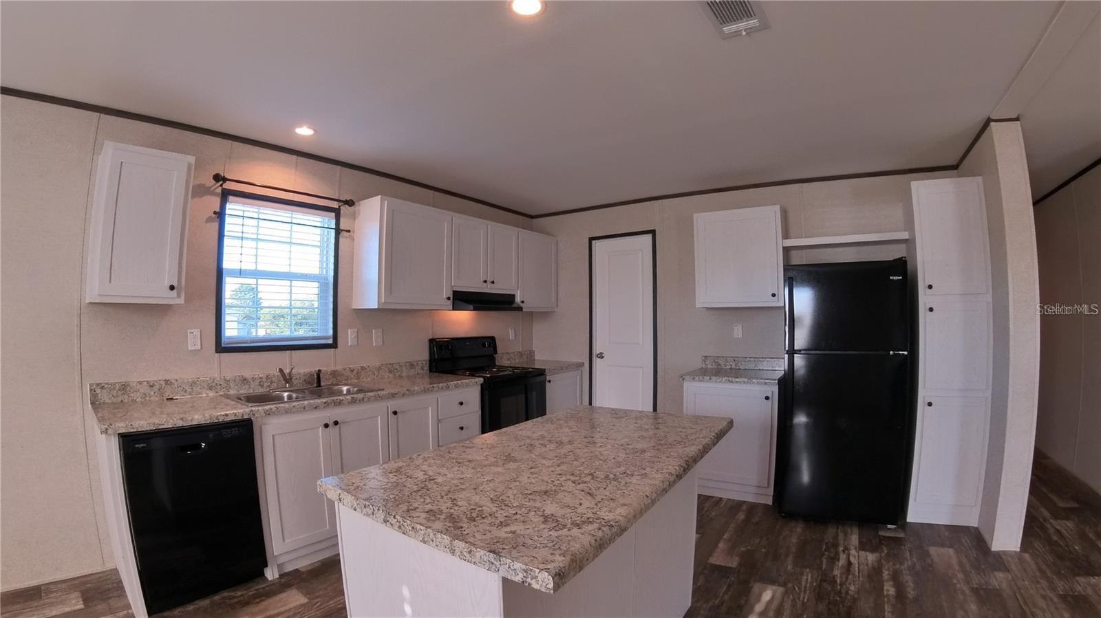 BROOKRIDGE COMM - Residential Lease