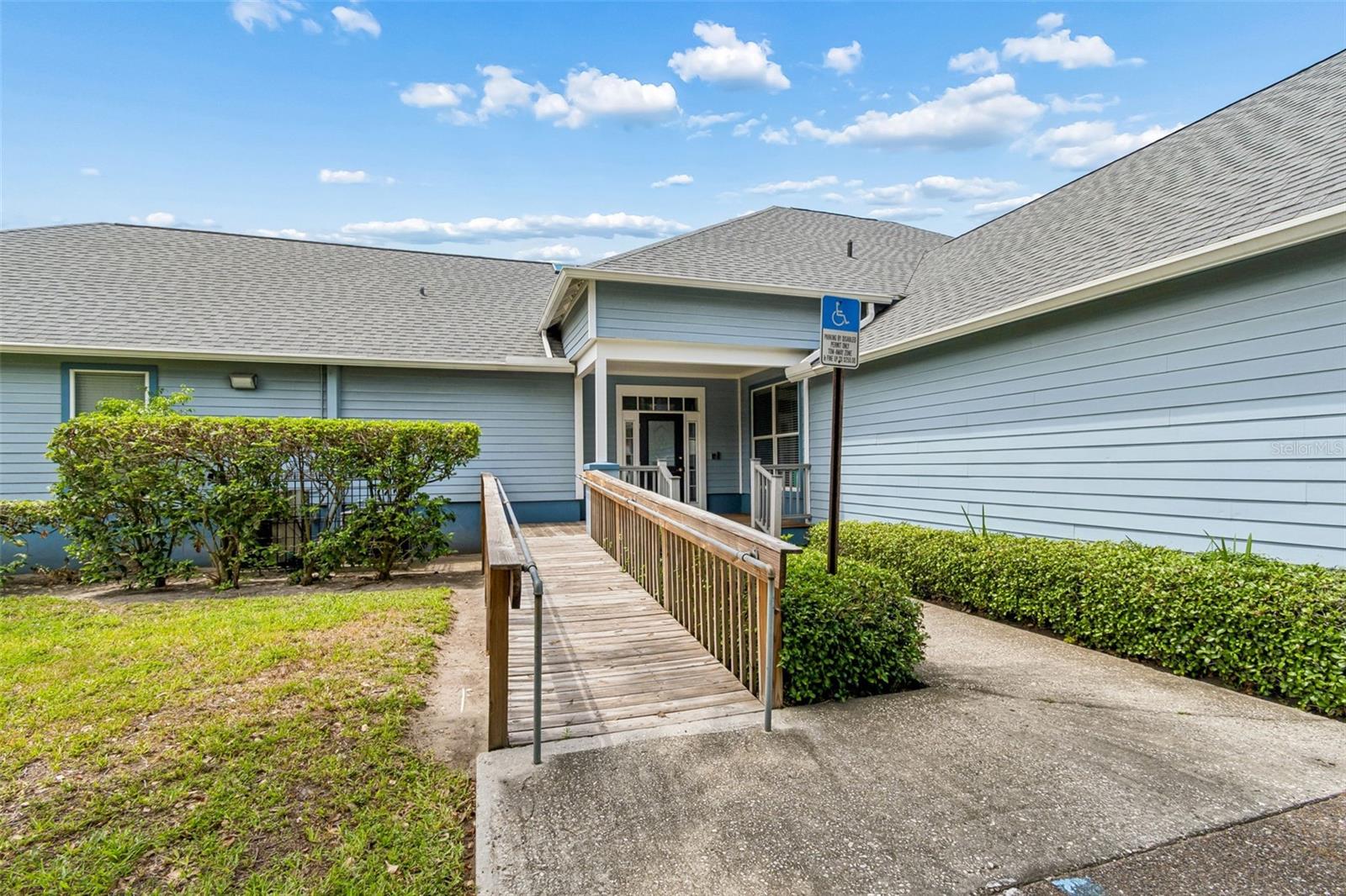 HENDERSONS TAMPA HEIGHTS - Commercial Sale