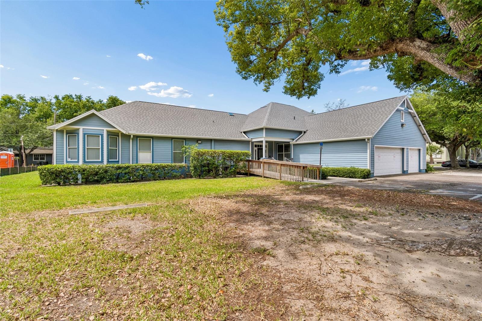 HENDERSONS TAMPA HEIGHTS - Commercial Sale