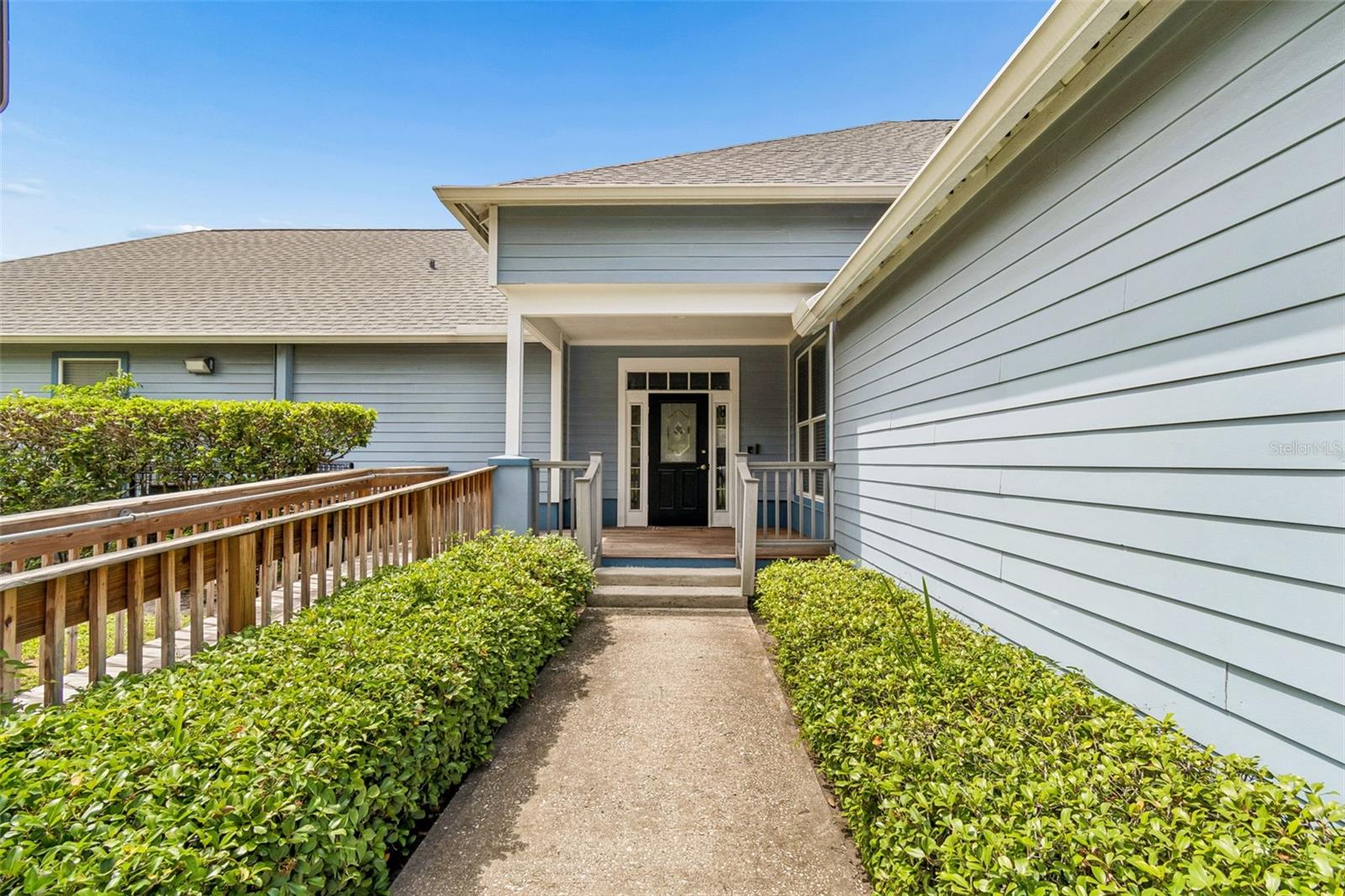 HENDERSONS TAMPA HEIGHTS - Commercial Sale